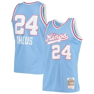 Elegante Reggie Theus Sacramento Kings 1985/86 Hardwood Classics Swingman Jersey Light Blue  per i veri fan