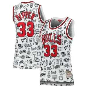 Elegante Resistente Scottie Pippen Chicago Bulls Women's 1997 Doodle Swingman Jersey White  per i veri fan