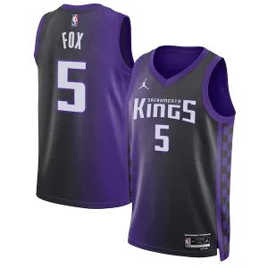 Fantastico De'Aaron Fox Sacramento Kings Jordan Brand Unisex Swingman Jersey Statement Edition Purple  per i veri fan