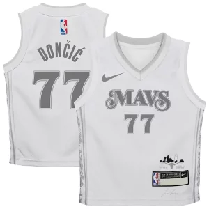 Fascinante Gorgeous Luka Dončić Dallas Mavericks Nike Preschool 2024/25 Swingman Player Jersey City Edition White  per i veri fan
