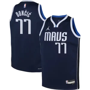 Pratico Luka Doncic Dallas Mavericks Jordan Brand Youth Swingman Jersey Statement Edition Navy  per i veri fan